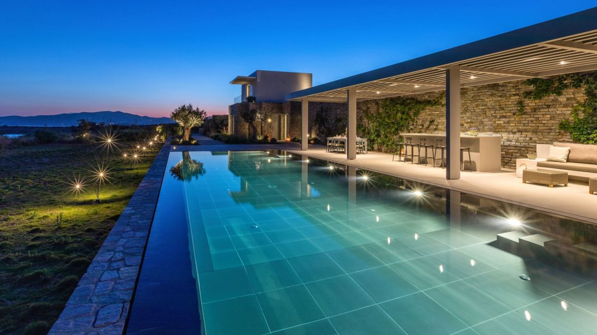 https://paros.villas/wp-content/uploads/2024/01/Villa-Epitome-Two-26.jpg thumbnail