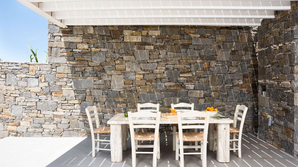 Golden Oasis image 4