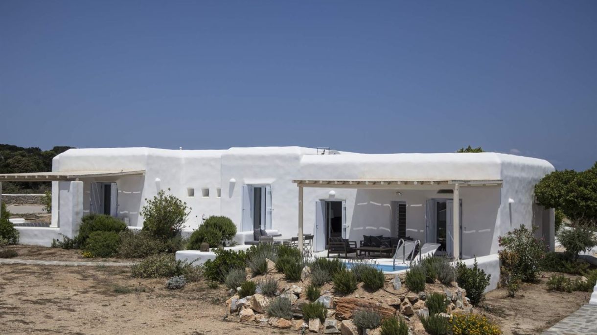 Coastal Retreat Five image 1