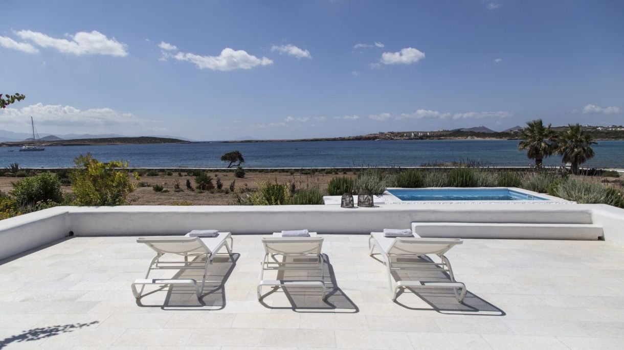 Coastal Retreat Two image 1