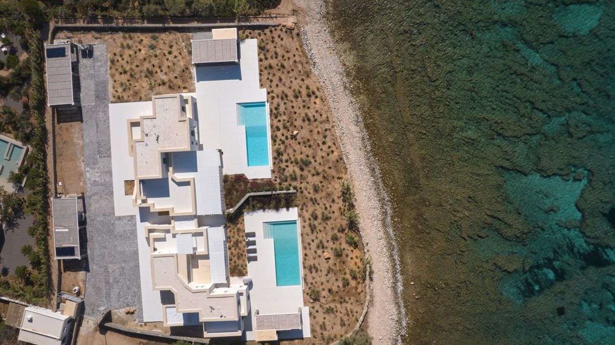 Almyra Complex image 4