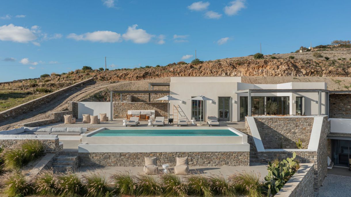 https://paros.villas/wp-content/uploads/2026/03/villa-aquarelle-one-35.jpg thumbnail